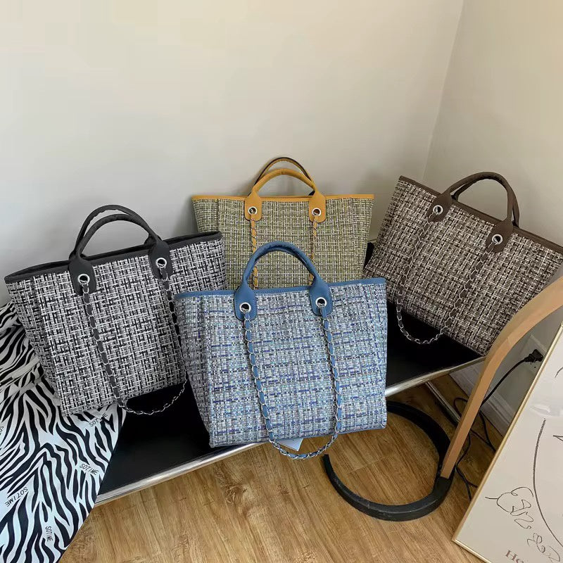 Canvas plaid tote bag