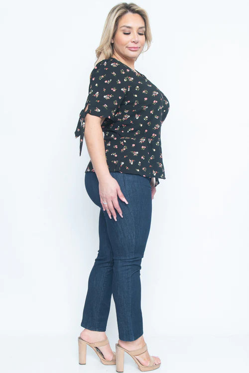 Plus Size Short Sleeve Top