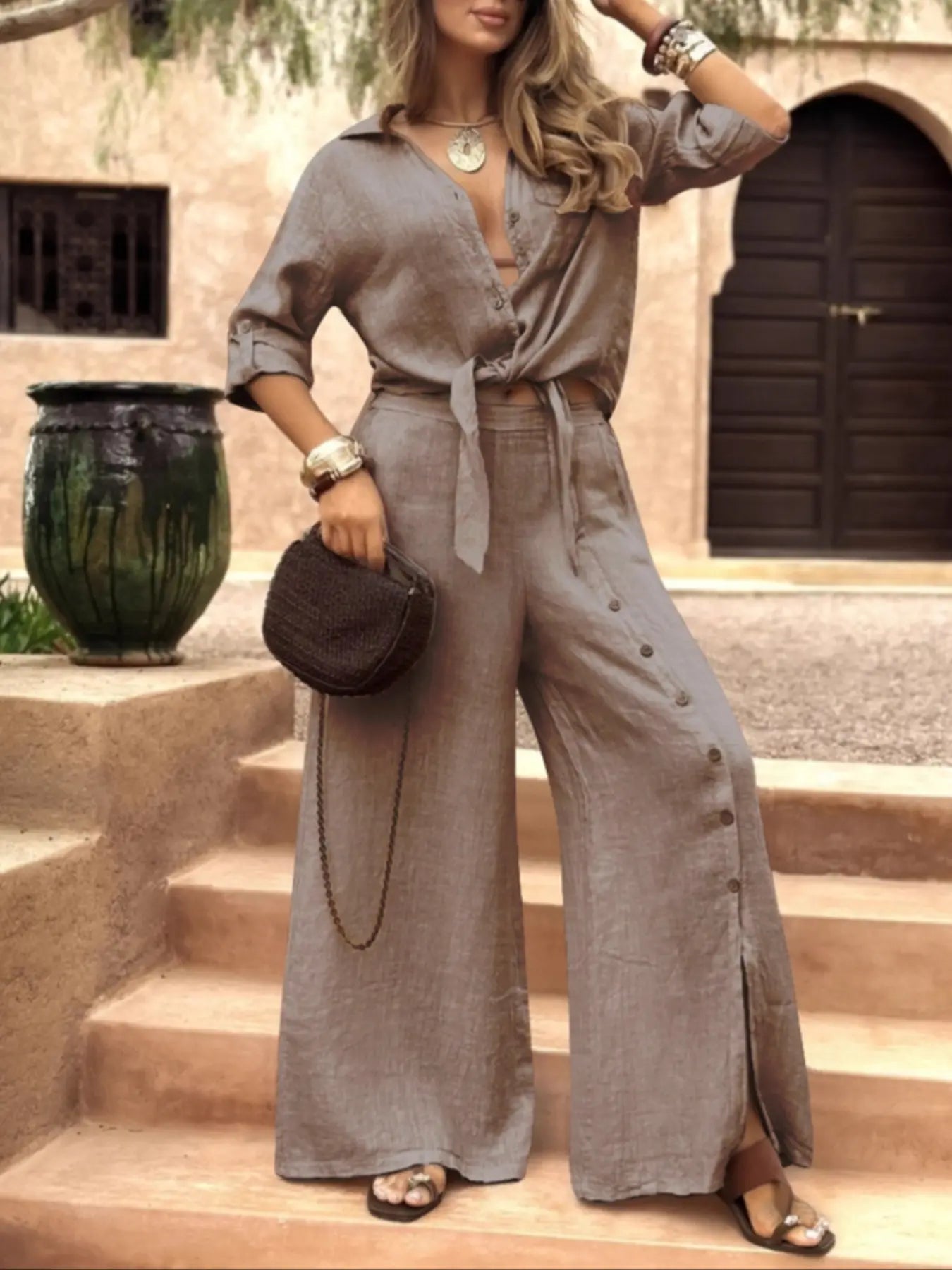 Long sleeve loose fit shirt with tie hem