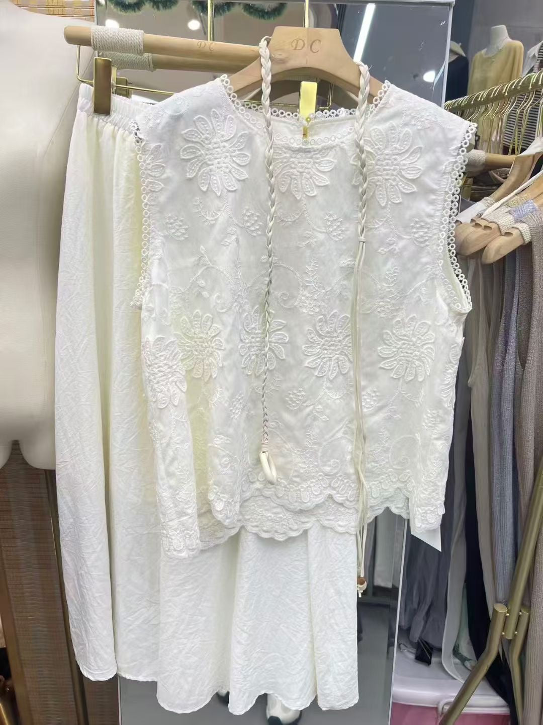 The "Heirloom Garden" Embroidered Set