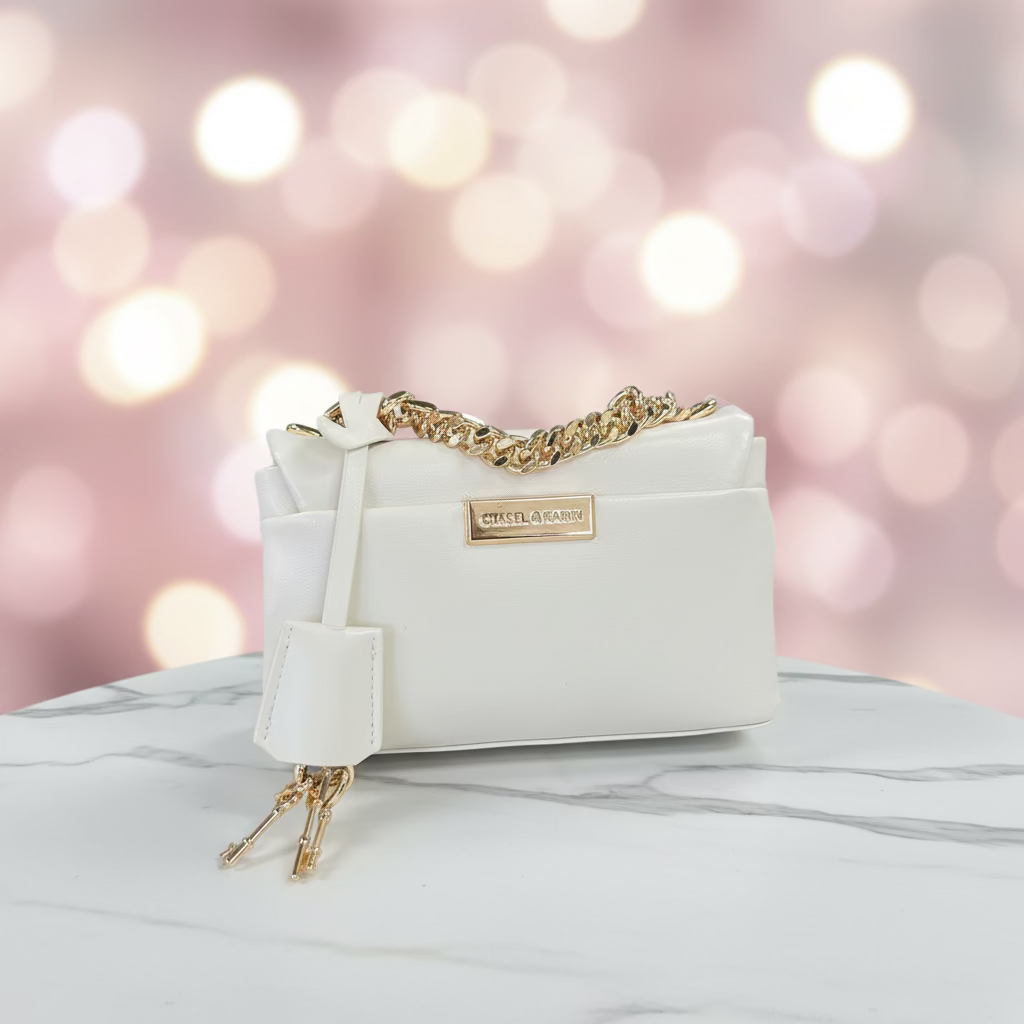 The CHASEL &amp; KARIN Pillow Chain Crossbody - Black &amp; White