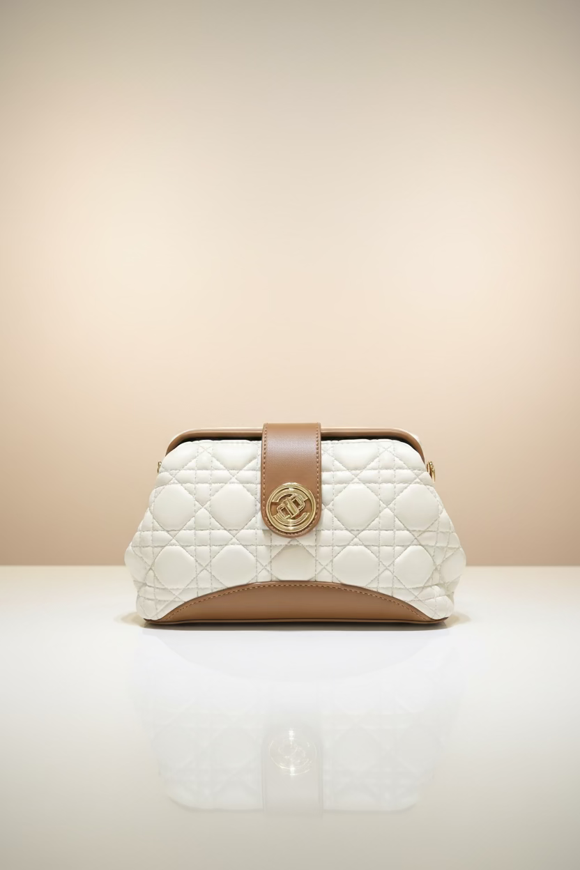 The JANI &amp; TINO Quilted Clutch Crossbody - Cream &amp; Tan