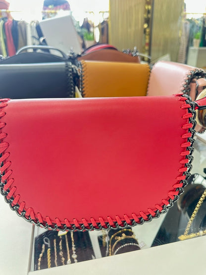 Classic Fashion Bag front view showing sleek and elegant design