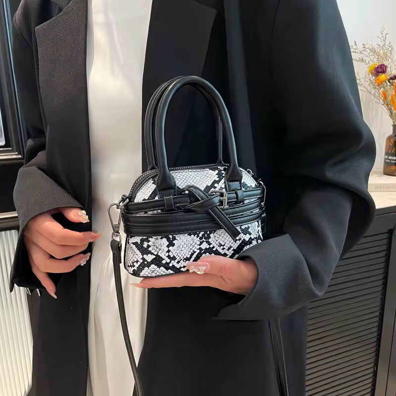 Mini leather fashion bag