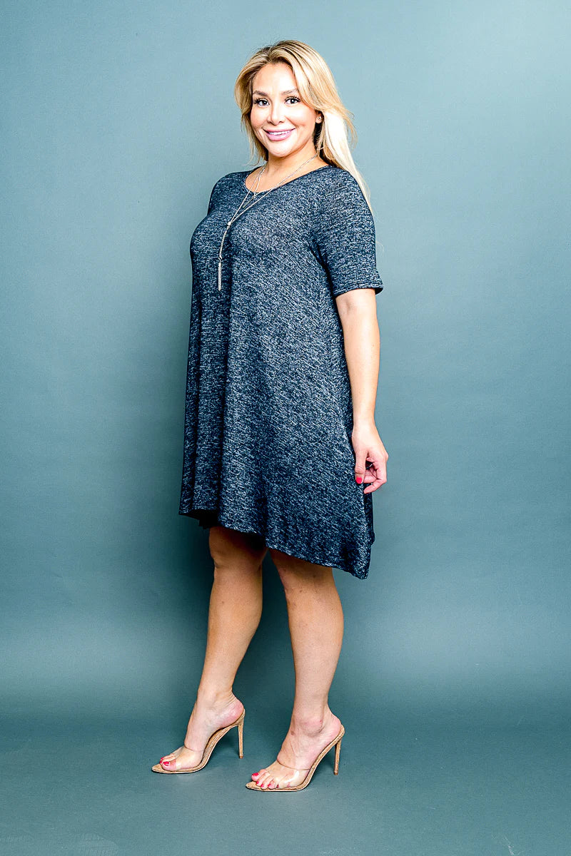 Plus Size Scoop Neck Short Sleeve Handkerchief Hem Midi Dress with Necklace