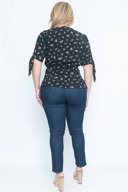 Plus Size Short Sleeve Top