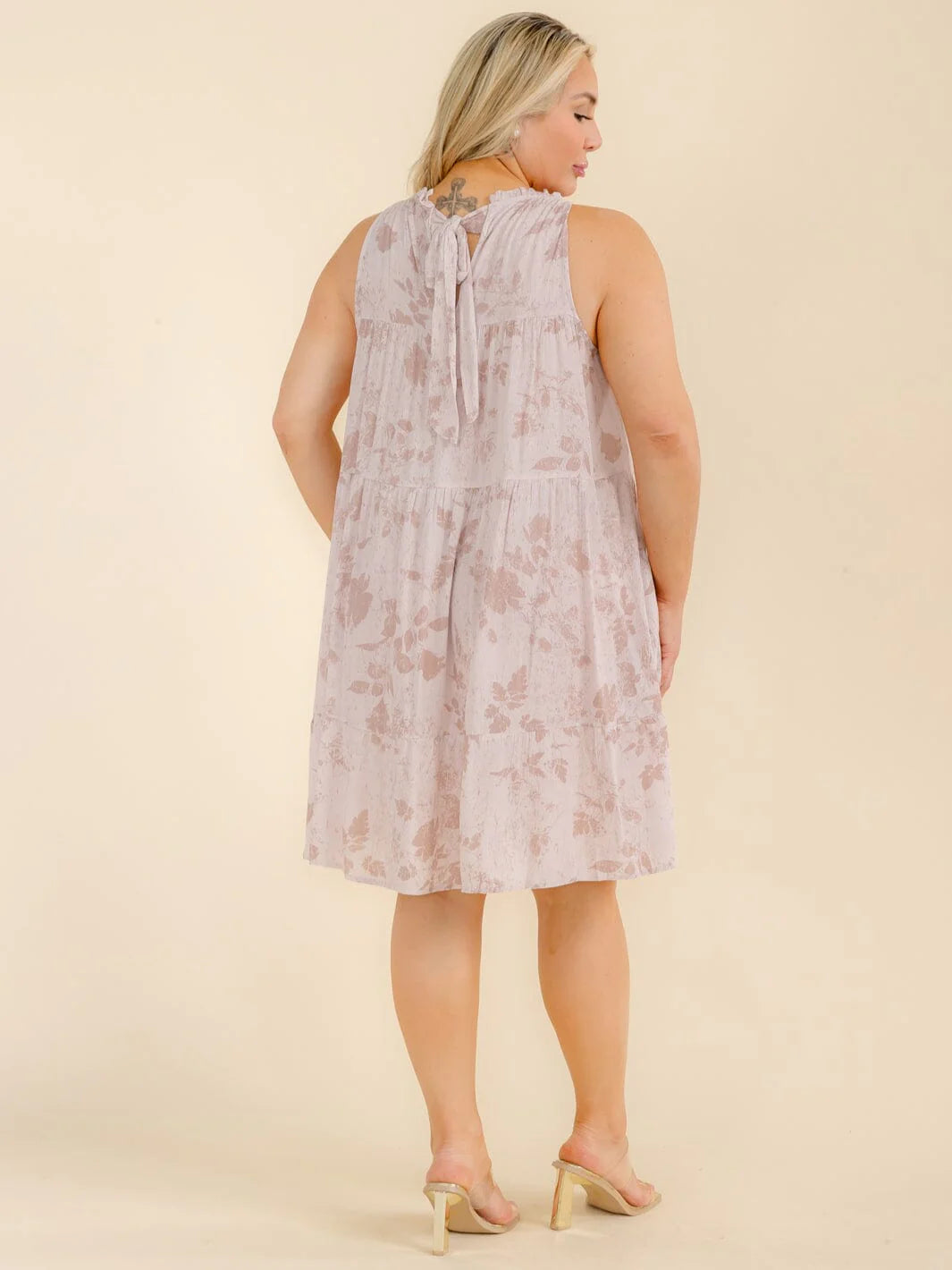 Plus Size Sleeveless Front Pockets Tunic Floral Mini Dress
