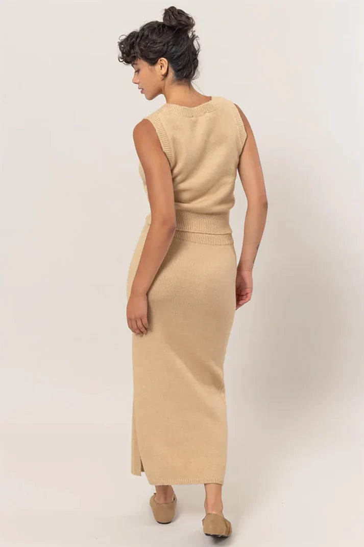 Ribbed Knit Midi Skirt