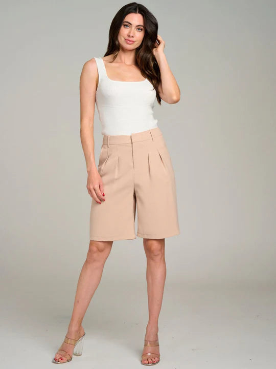 Women's Button Closure Pockets Bermuda Shorts