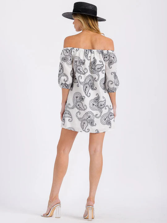 Women's Off Shoulder Short Sleeves Front Pockets Paisley Print Tunic Mini Dress