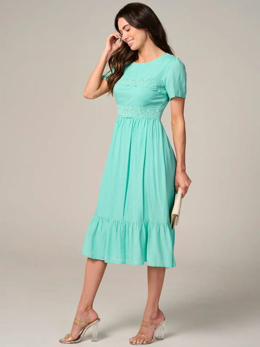 Women's Short Sleeve Detailed Midi Dress